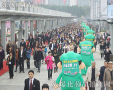 ���ڈ�(ji��n)�������ڳ�Խ�Ļ𱬑�(zh��n)ʿ