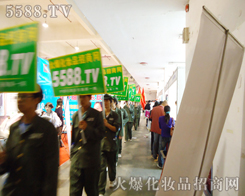 �҂����(du��)��ʼ�K��һ�߱�����(g��)����