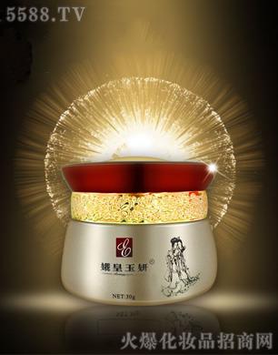 �������ˮ����ӱ���˪