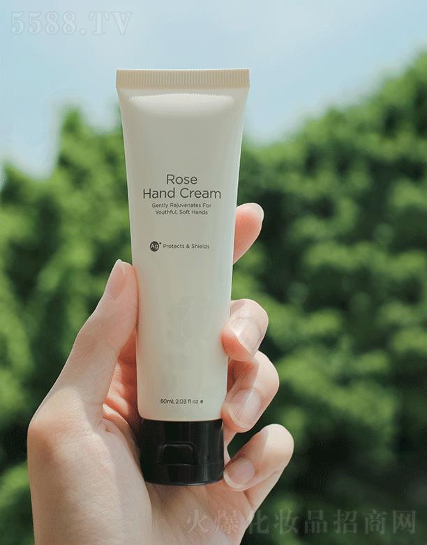 ������ľ�����B(y��ng)�����o��˪