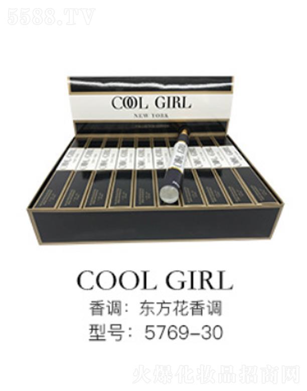 ���Ƽ{Сԇ����ˮ-�|�������{(di��o)