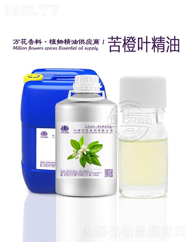 �f������~����