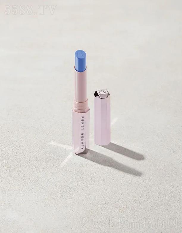 Fenty Beauty�z�qС�����F�־Æ���ڼt�����^�����{��ͿĨ�󲻕���ɫ