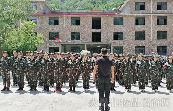 比出風(fēng)采，超越自我！火爆每一個(gè)人都是“戰(zhàn)士”！