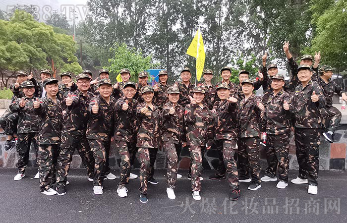 人生處處是課堂，累并快樂著！