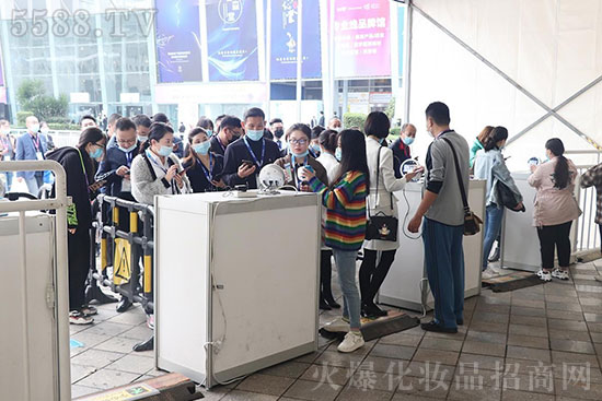 ����ʢ�����س��������44�óɶ����I(y��)���[��(hu��)ʢ���_Ļ