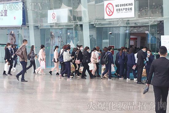 ����ʢ�����س��������44�óɶ����I(y��)���[��(hu��)ʢ���_Ļ