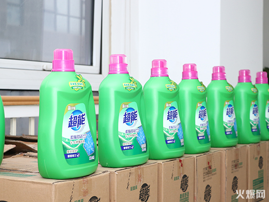 ������Ů��(ji��)���𱬾W(w��ng)�ɰl(f��)Ů�񌣌ٶY��