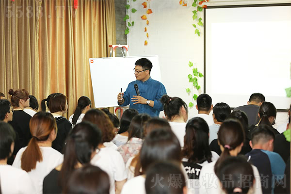 ���cɽˮ���������c��Ȼ��һ