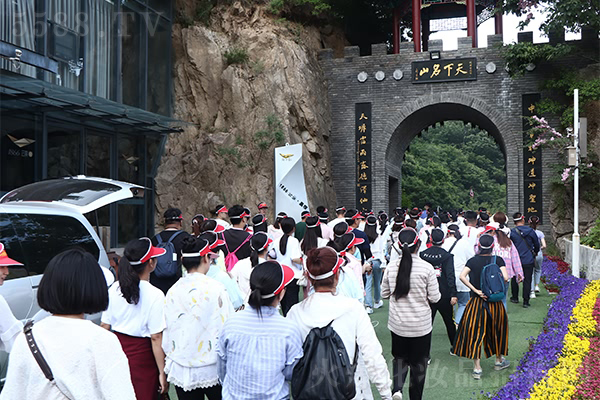 �����Ͼ�ɽ���������Ļ�